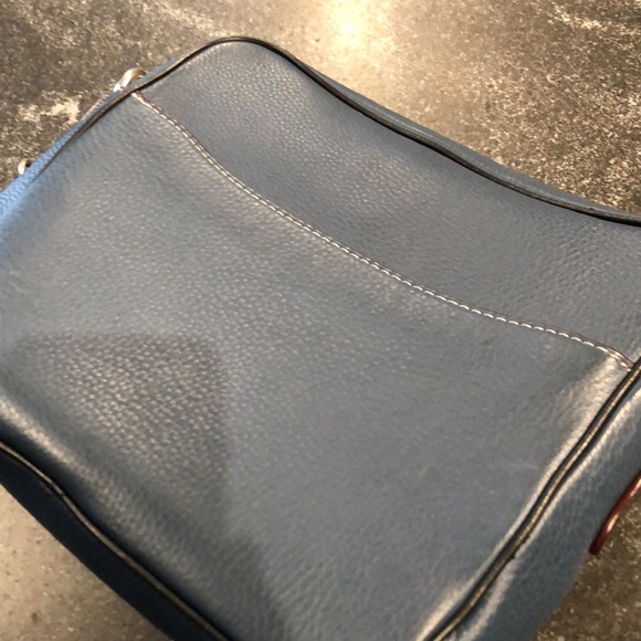 🛑SOLD🛑HTF Coach Dark Denim/Black Dylan Bag!! 🖤🖤 - Picture 2 of 12